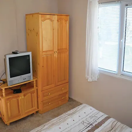 Two-bedroom Holiday In Krapets クラペッツ