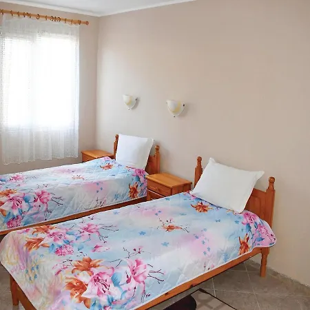 Two-bedroom Holiday In Krapets * Krapets (Dobrich)